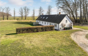 Stunning Home In Humble With Wifi, Humble